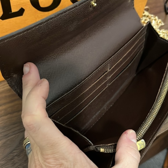 Louis Vuitton damier wallet w/unbranded chain - Picture 5 of 11